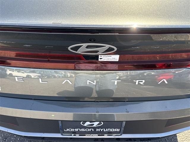 new 2025 Hyundai Elantra car, priced at $21,928