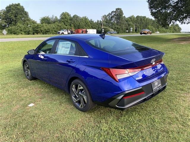 new 2024 Hyundai Elantra car, priced at $23,354