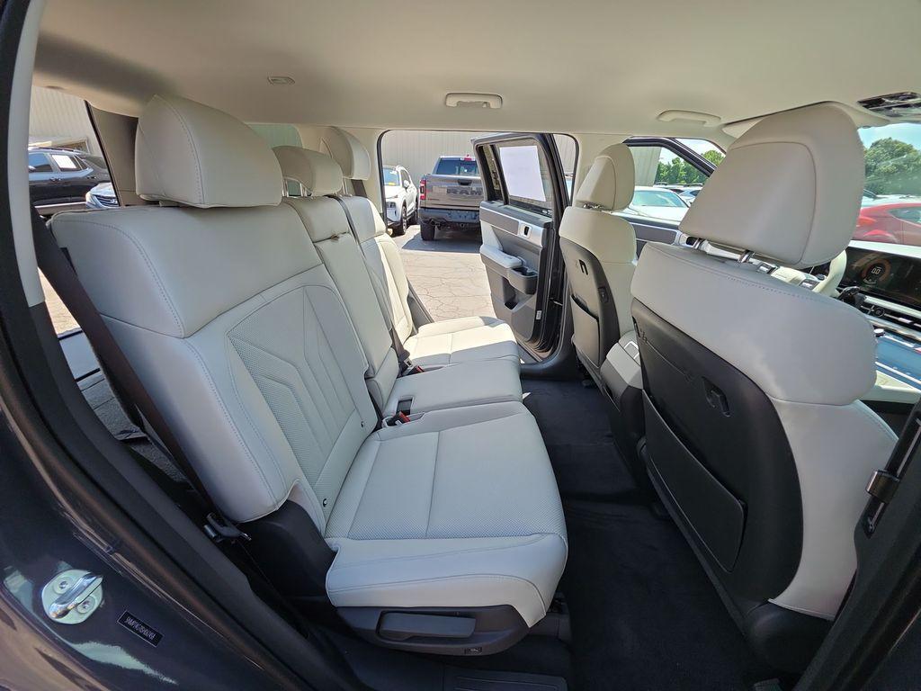 new 2025 Hyundai SANTA FE HEV car, priced at $36,725