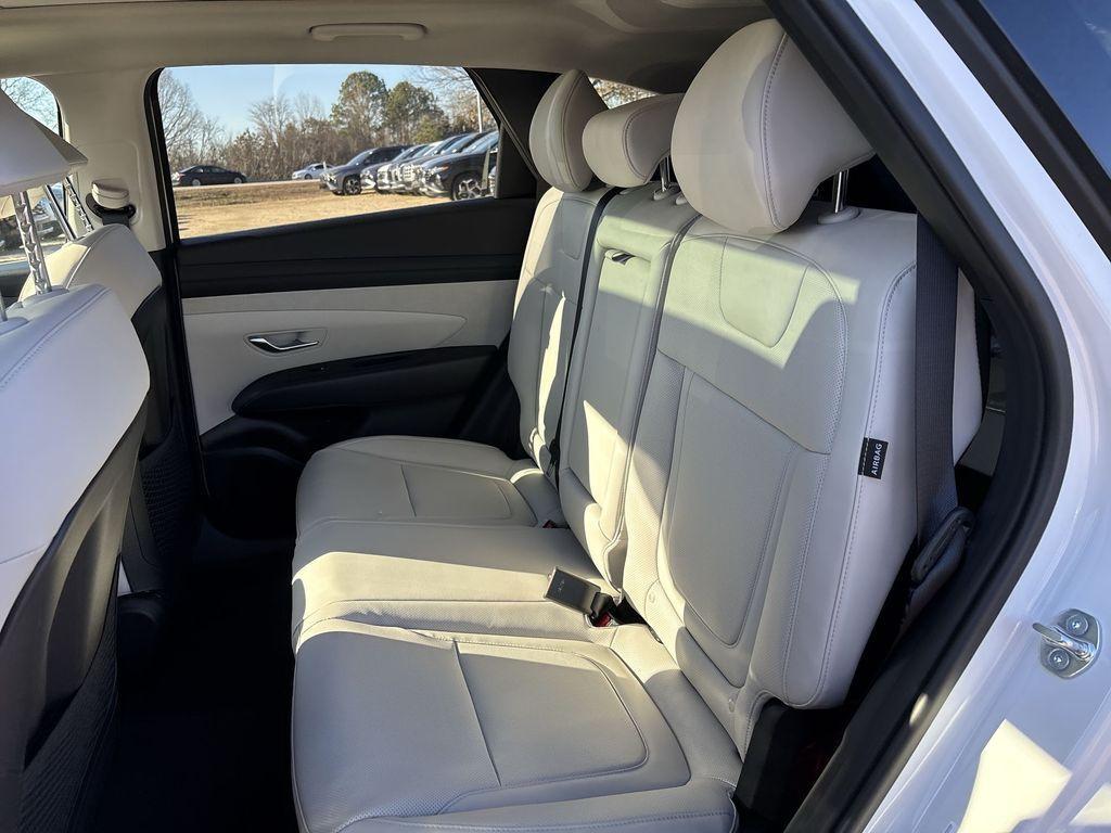 new 2025 Hyundai TUCSON Hybrid car, priced at $38,765