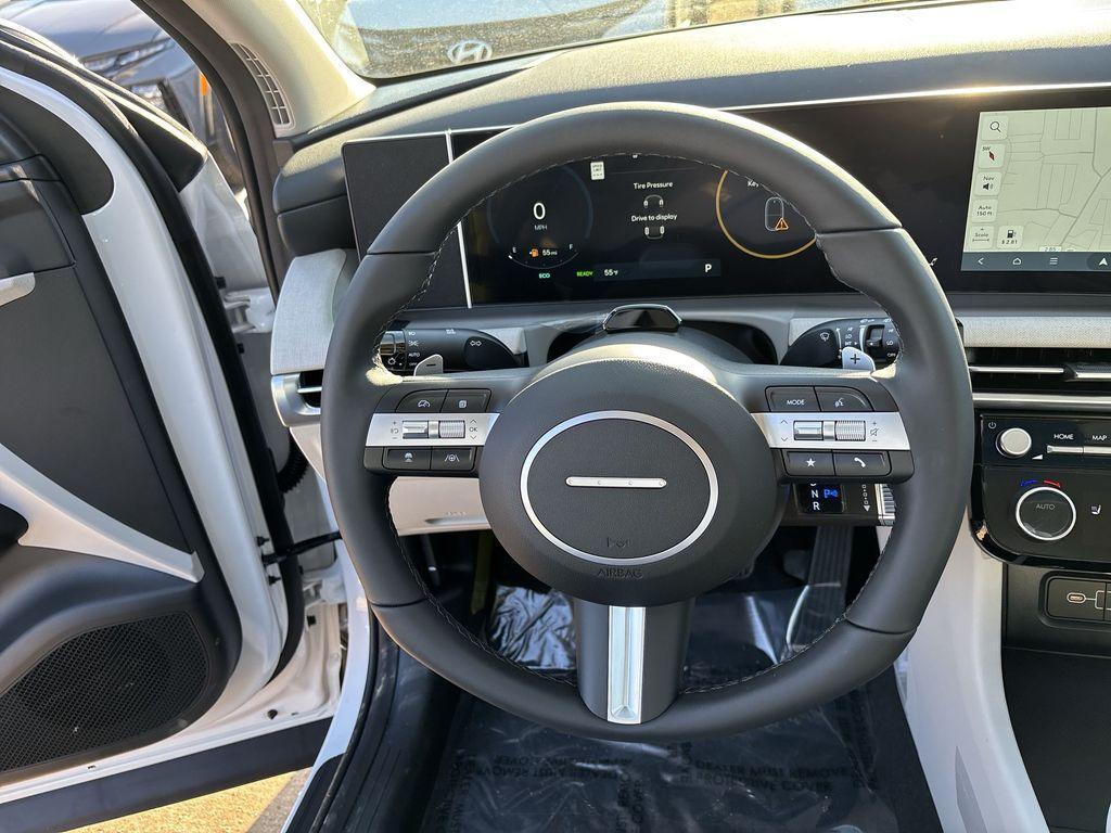 new 2025 Hyundai TUCSON Hybrid car, priced at $37,515