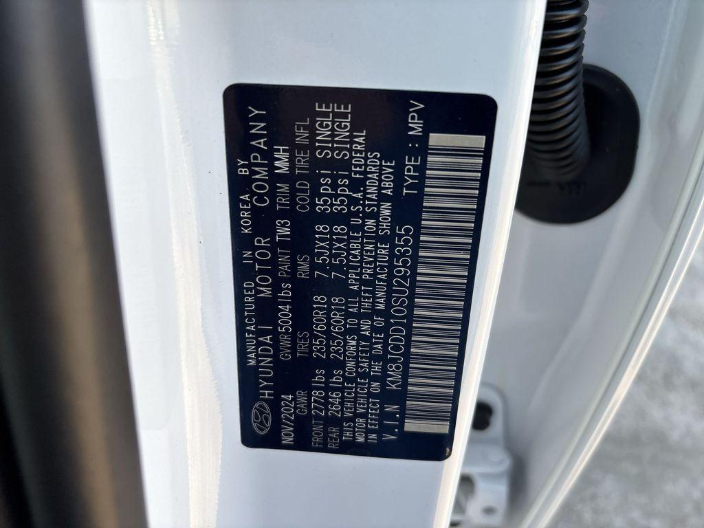 new 2025 Hyundai TUCSON Hybrid car, priced at $38,765