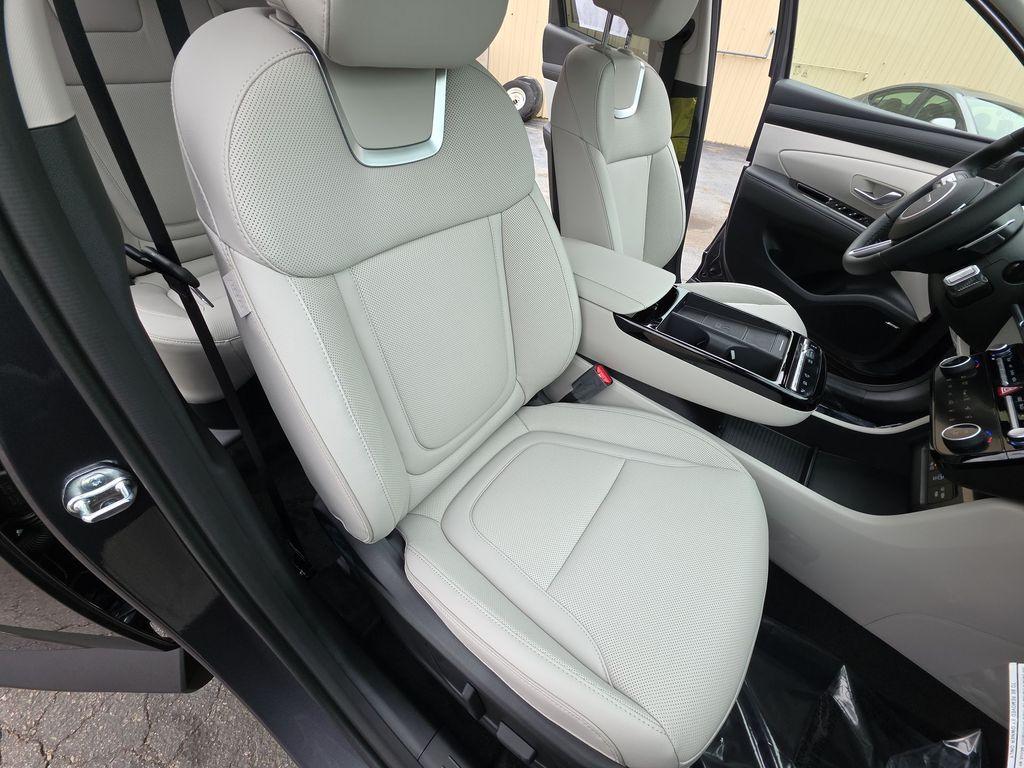 new 2025 Hyundai TUCSON Hybrid car, priced at $40,350