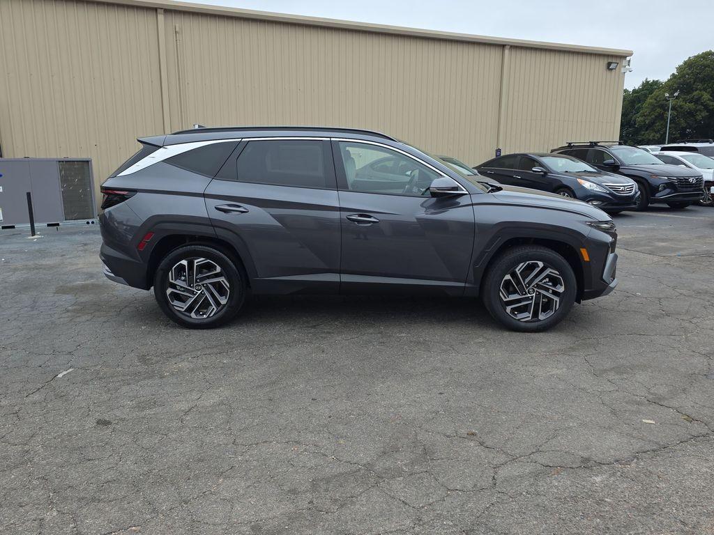 new 2025 Hyundai TUCSON Hybrid car, priced at $40,350