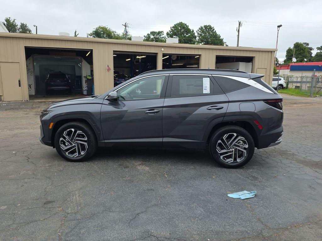 new 2025 Hyundai TUCSON Hybrid car, priced at $40,350
