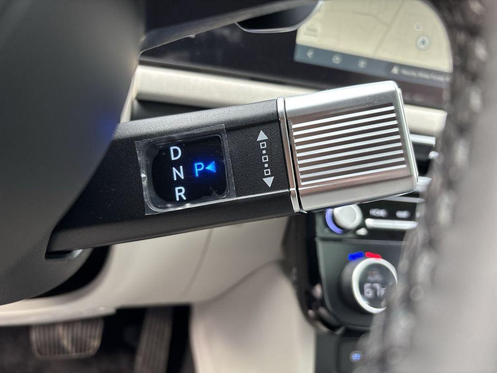 new 2025 Hyundai TUCSON Hybrid car, priced at $37,120