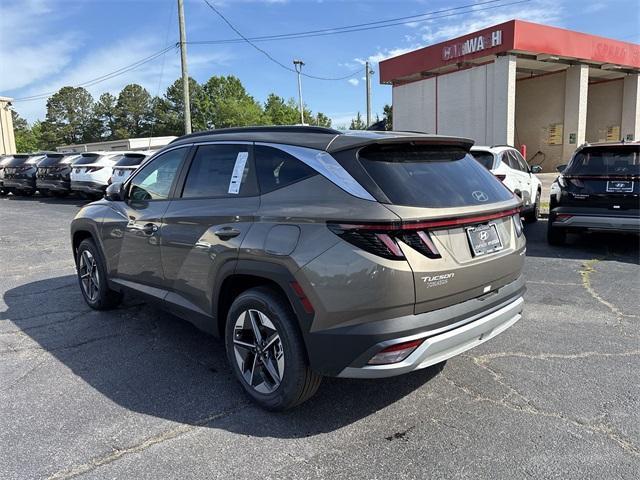 new 2025 Hyundai TUCSON Hybrid car, priced at $37,120
