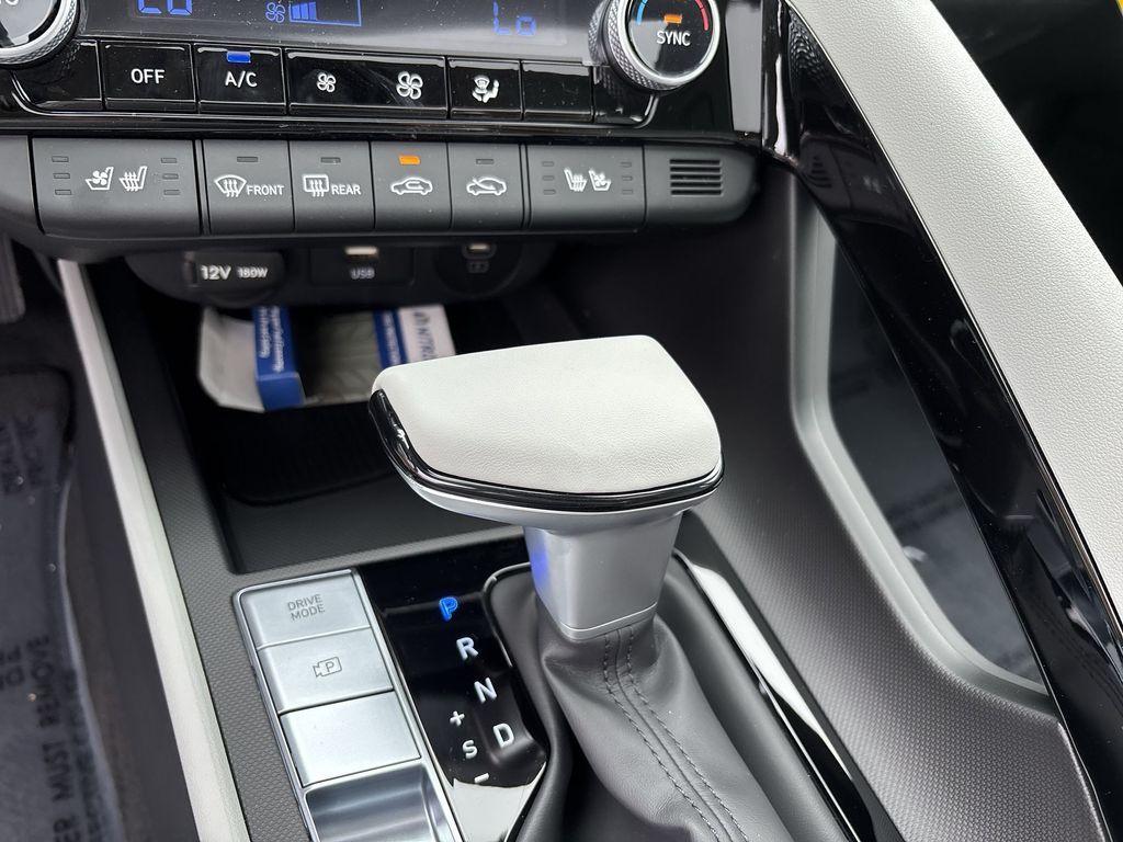 new 2025 Hyundai ELANTRA HEV car, priced at $31,560