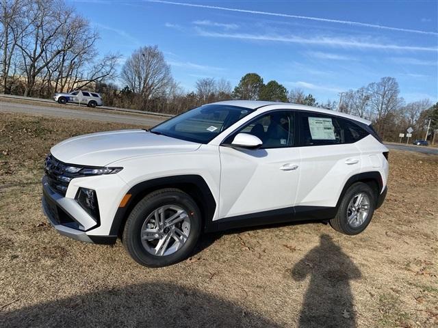 new 2025 Hyundai Tucson car, priced at $29,918