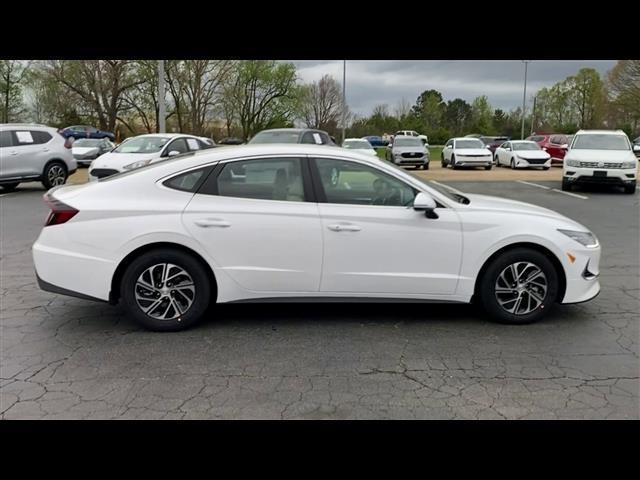 new 2023 Hyundai Sonata Hybrid car, priced at $28,720