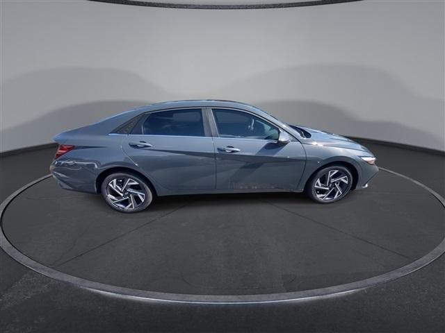 new 2025 Hyundai Elantra car, priced at $23,426