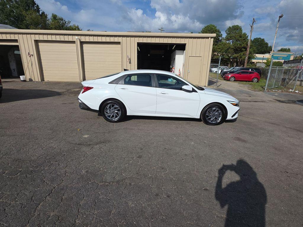 new 2025 Hyundai ELANTRA HEV car, priced at $27,860