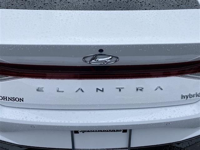 new 2023 Hyundai Elantra HEV car, priced at $30,150