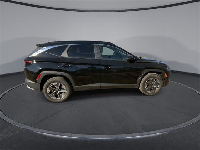 new 2025 Hyundai TUCSON Hybrid car, priced at $37,045