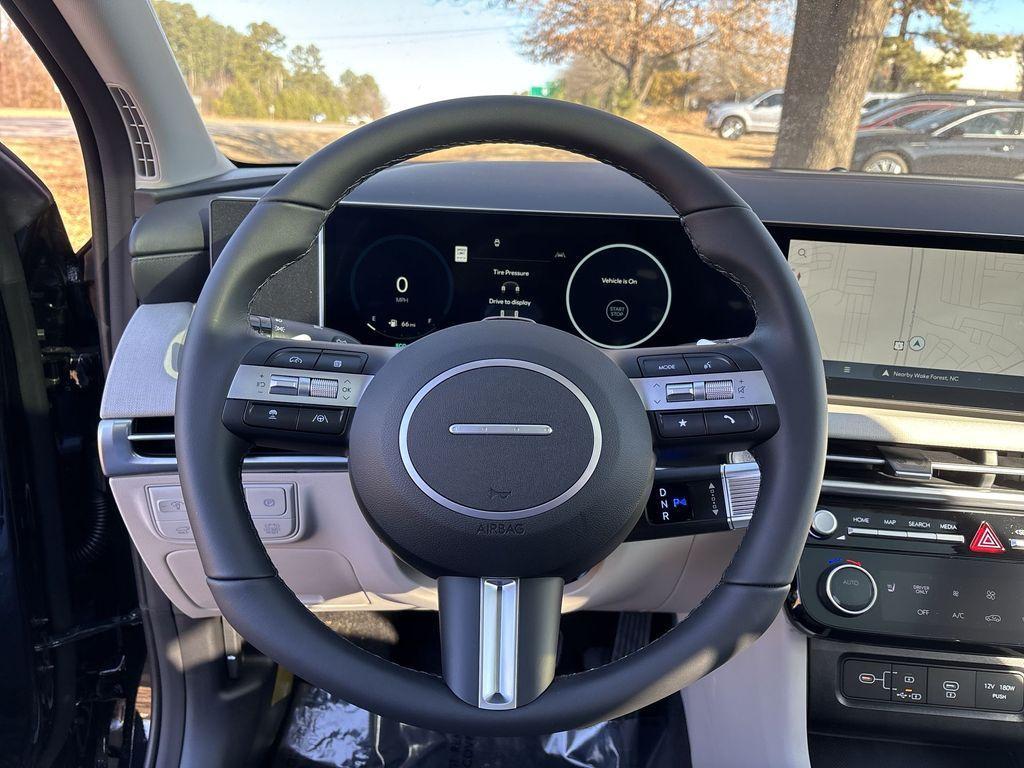 new 2025 Hyundai TUCSON Hybrid car, priced at $37,045