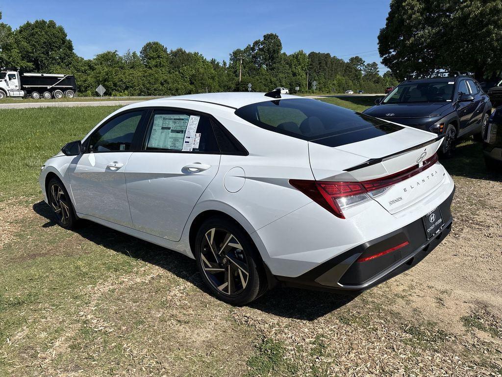 new 2025 Hyundai ELANTRA HEV car, priced at $29,685