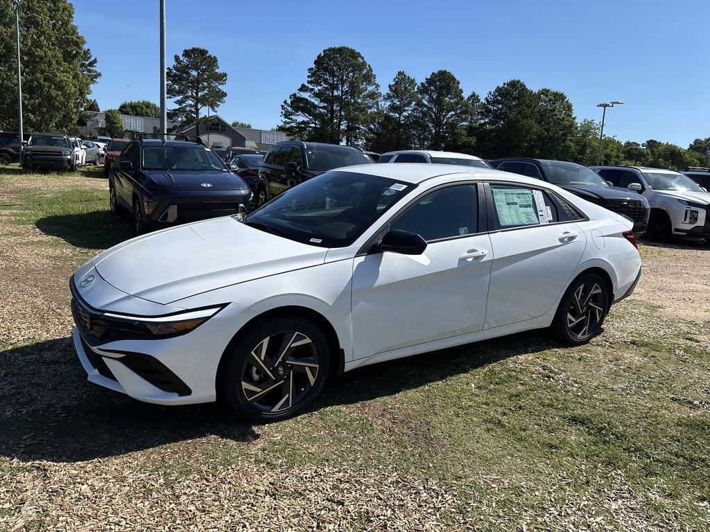 new 2025 Hyundai ELANTRA HEV car, priced at $29,685