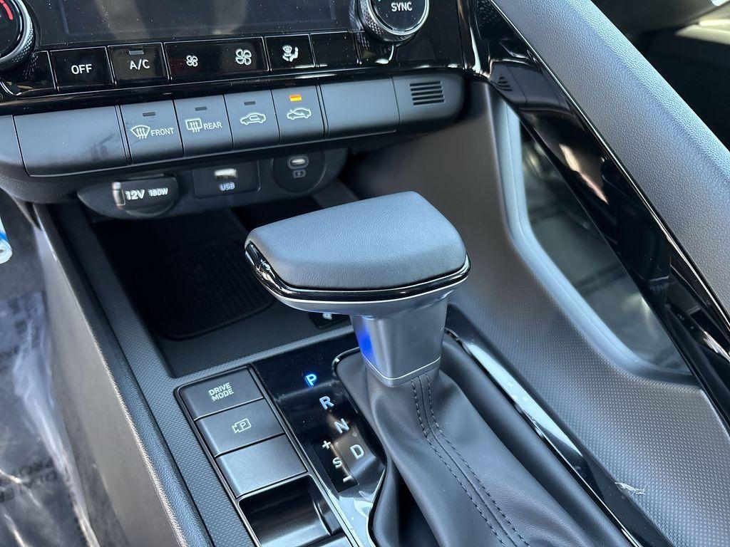new 2025 Hyundai ELANTRA HEV car, priced at $29,685