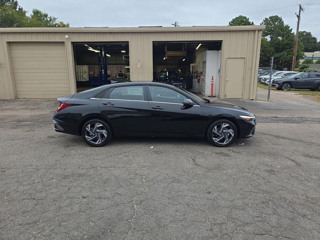 new 2025 Hyundai ELANTRA HEV car, priced at $31,715