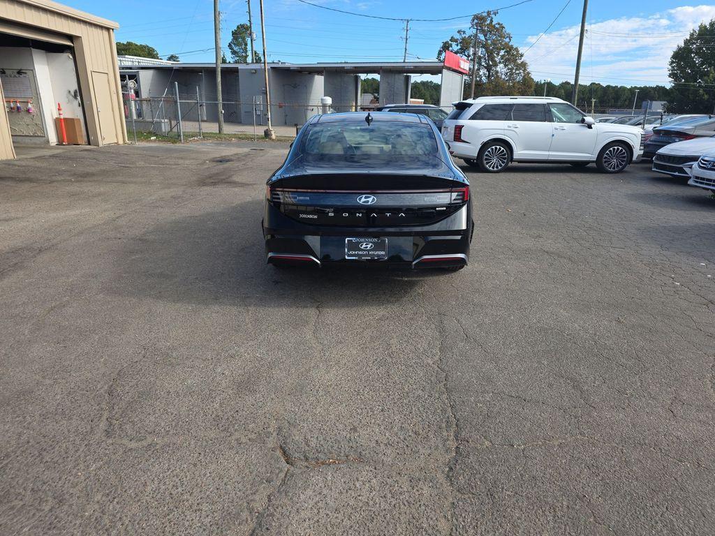 new 2026 Hyundai Sonata Hybrid car, priced at $39,895