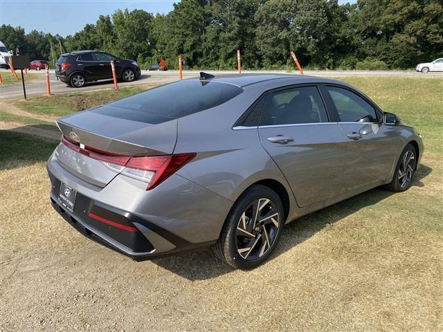 new 2024 Hyundai Elantra car, priced at $24,902