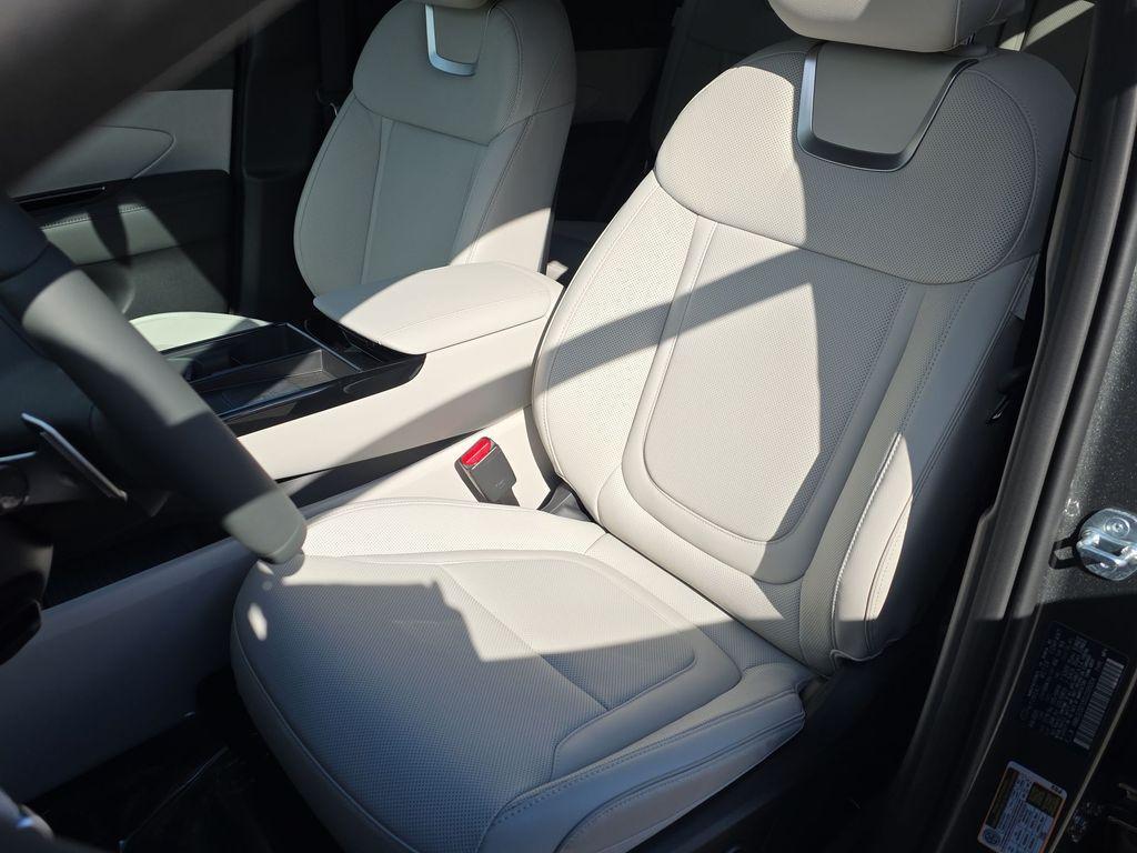 new 2025 Hyundai TUCSON Hybrid car, priced at $40,670