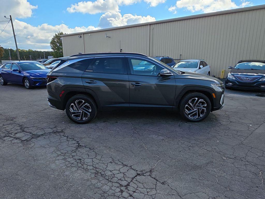 new 2025 Hyundai TUCSON Hybrid car, priced at $40,670