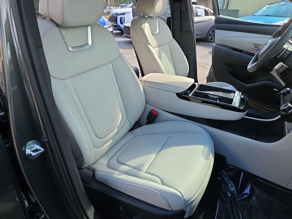 new 2025 Hyundai TUCSON Hybrid car, priced at $40,670