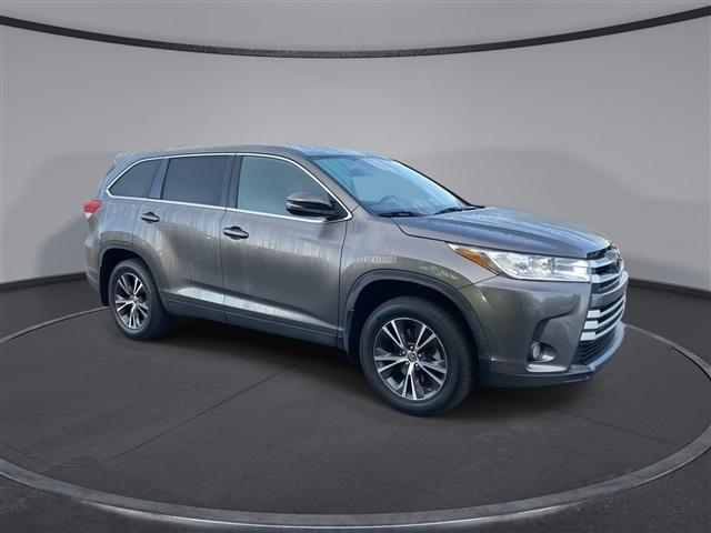 used 2019 Toyota Highlander car, priced at $22,478