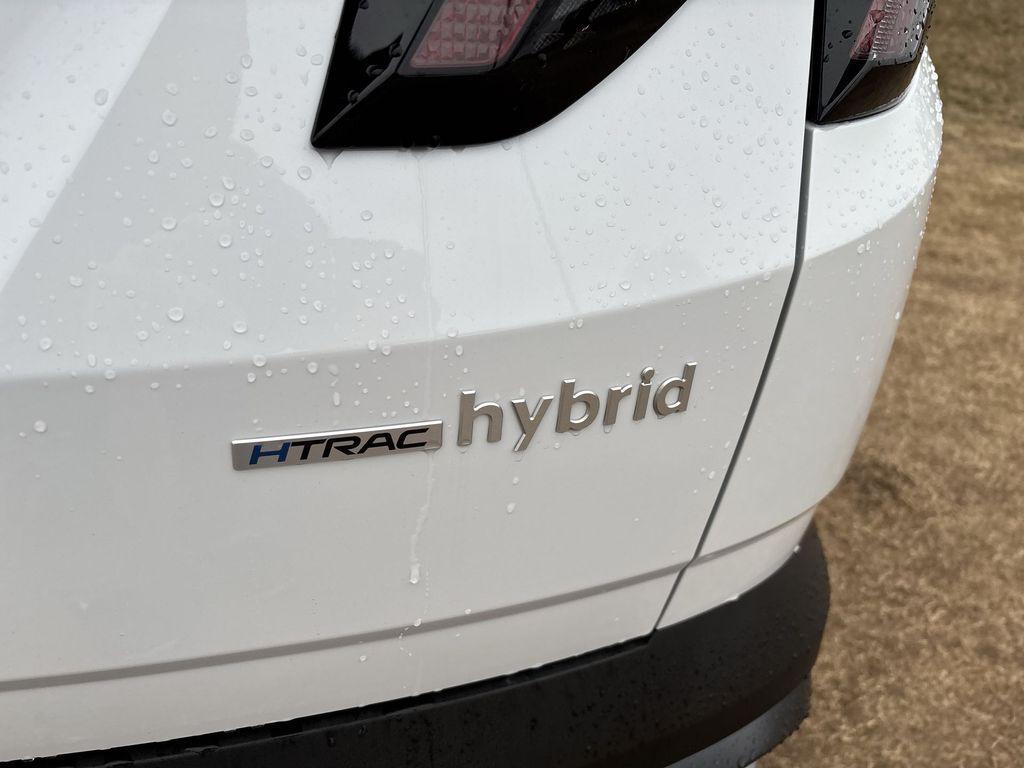 new 2025 Hyundai TUCSON Hybrid car, priced at $37,515