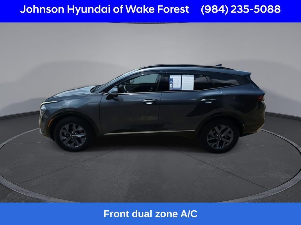 used 2023 Kia Sportage Hybrid car, priced at $31,899