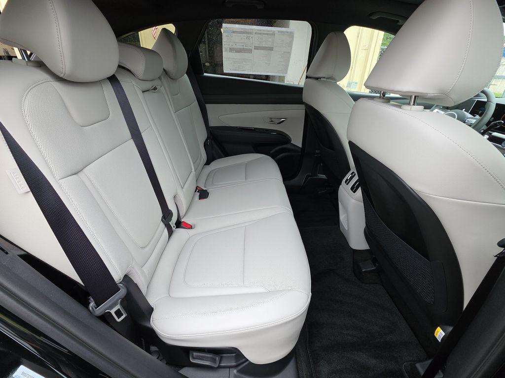 new 2025 Hyundai TUCSON Hybrid car, priced at $42,109