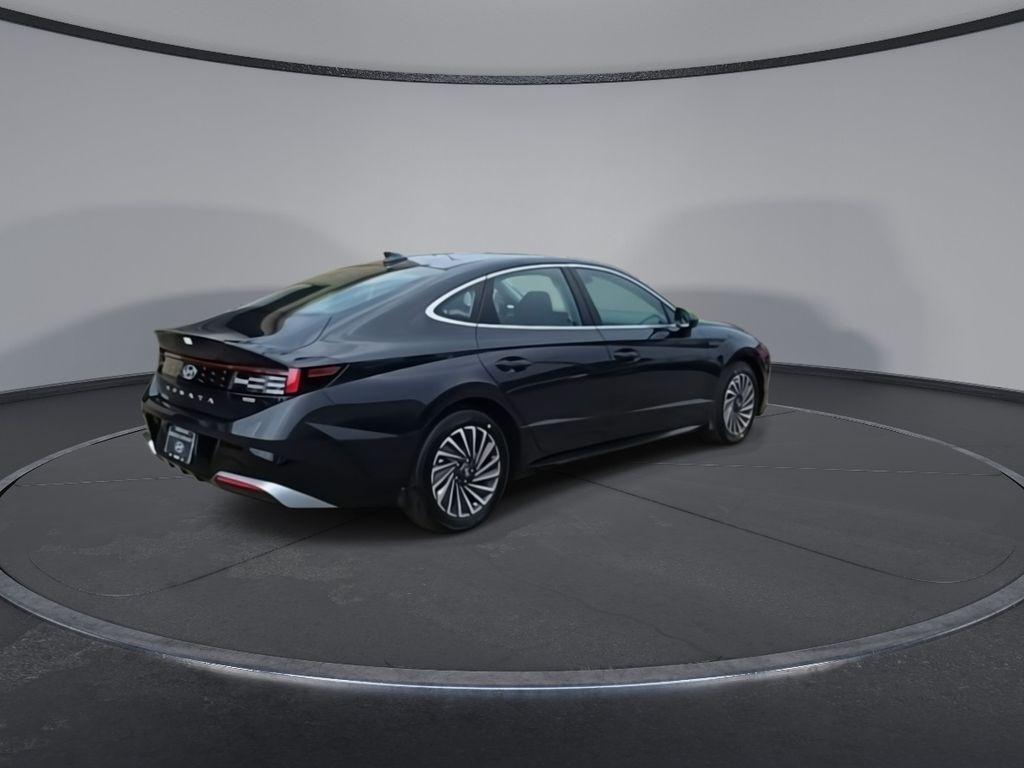 new 2025 Hyundai Sonata Hybrid car, priced at $33,110