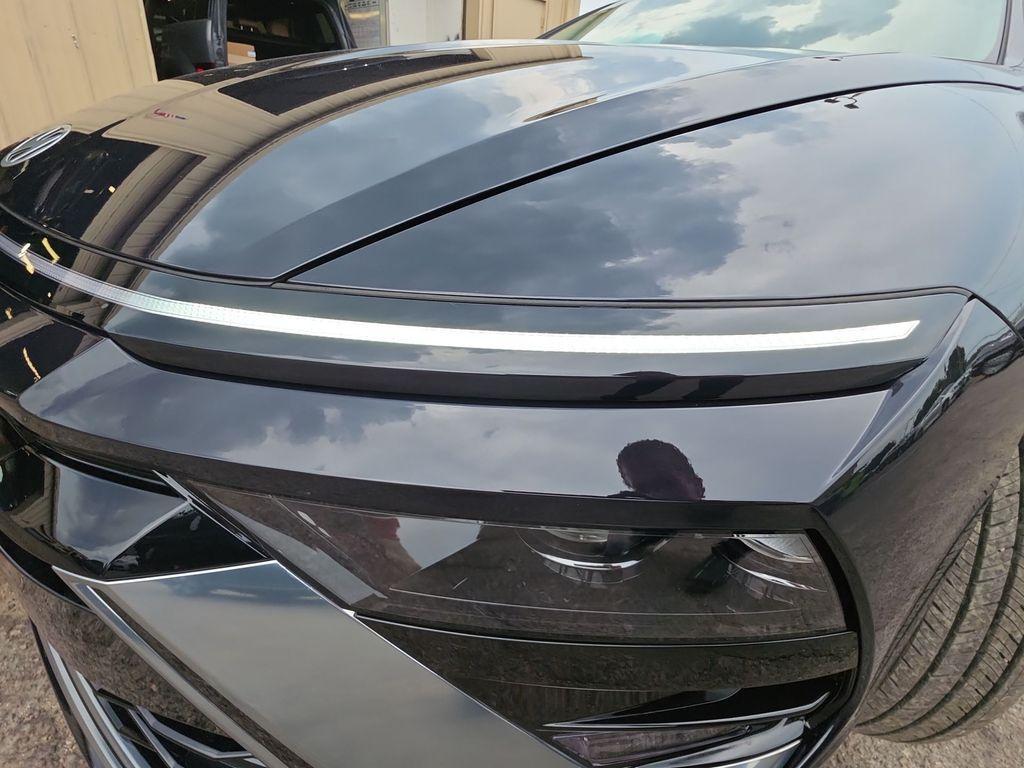 new 2025 Hyundai Sonata Hybrid car, priced at $33,110