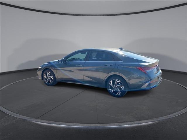 new 2024 Hyundai Elantra car, priced at $24,305