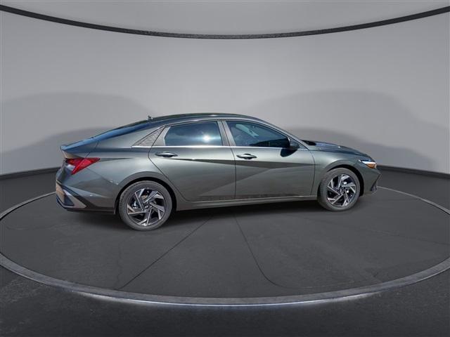 new 2024 Hyundai Elantra car, priced at $24,305