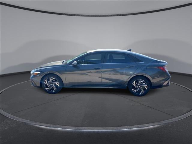 new 2024 Hyundai Elantra car, priced at $24,305