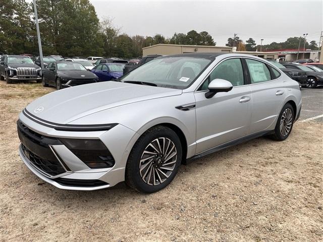 new 2025 Hyundai Sonata Hybrid car, priced at $35,316