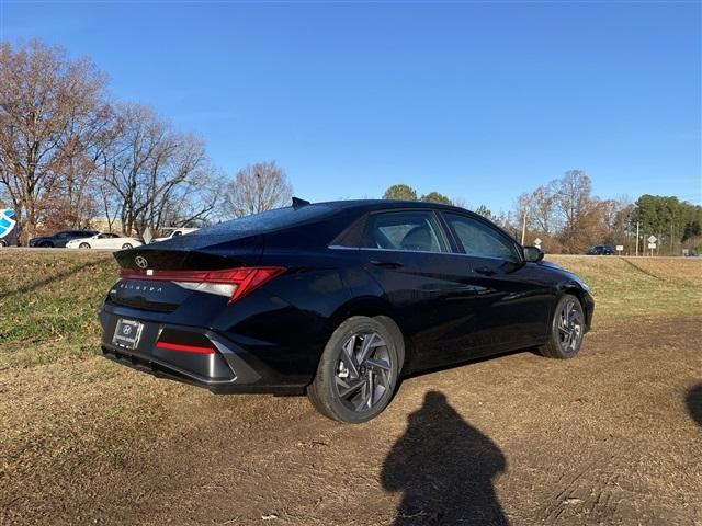 new 2025 Hyundai Elantra car, priced at $26,184