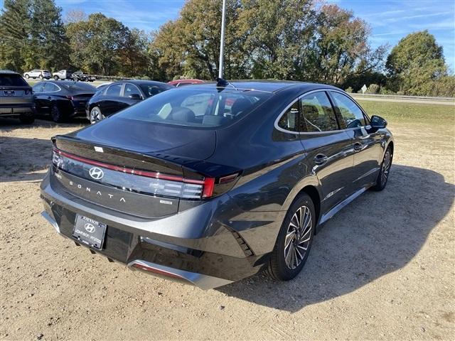 new 2025 Hyundai Sonata Hybrid car, priced at $29,367