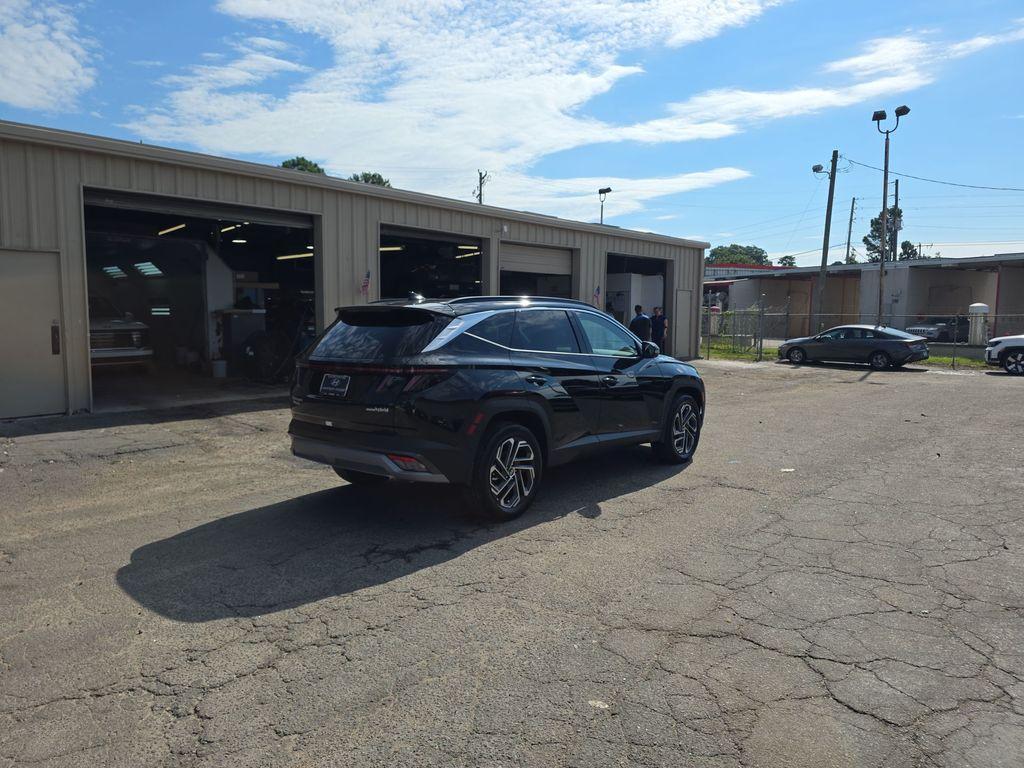 new 2025 Hyundai TUCSON Hybrid car, priced at $40,175