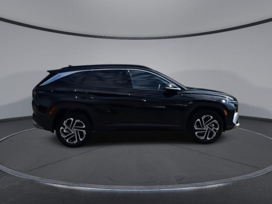 new 2025 Hyundai TUCSON Hybrid car, priced at $40,175