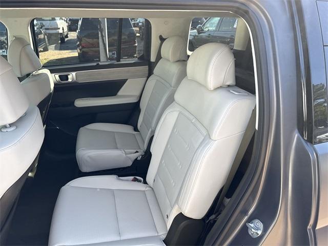 new 2025 Hyundai SANTA FE HEV car, priced at $50,830