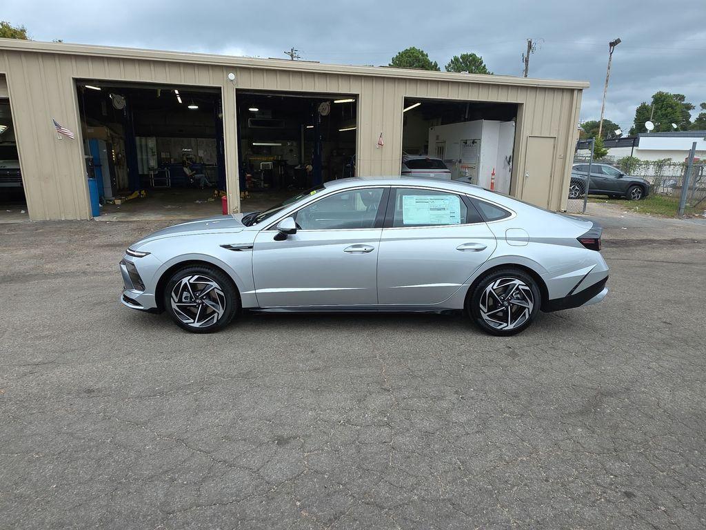 new 2026 Hyundai Sonata car, priced at $30,800