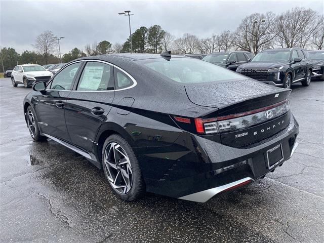 new 2024 Hyundai Sonata car, priced at $27,688