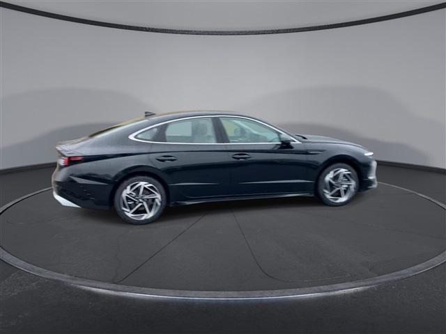 new 2024 Hyundai Sonata car, priced at $27,688