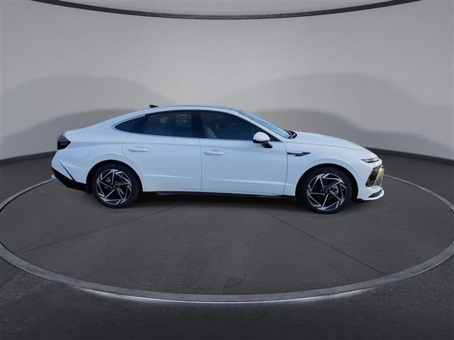 new 2024 Hyundai Sonata car, priced at $28,466