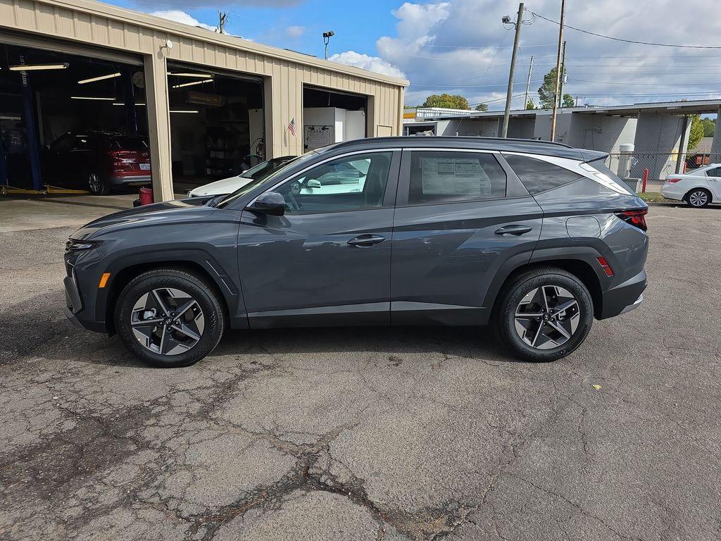 new 2026 Hyundai Tucson car, priced at $30,225