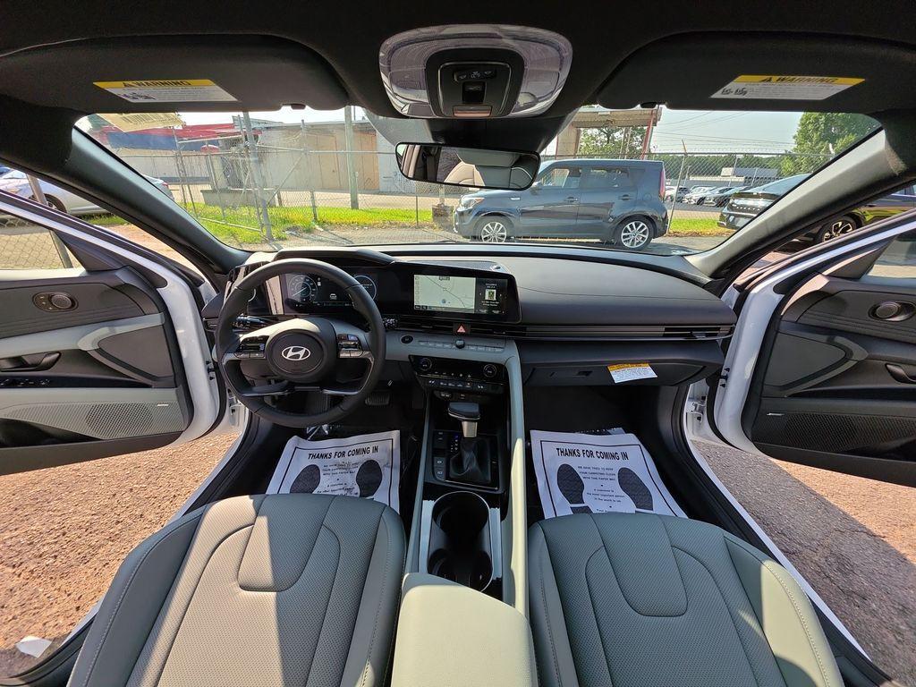 new 2025 Hyundai ELANTRA HEV car, priced at $32,060