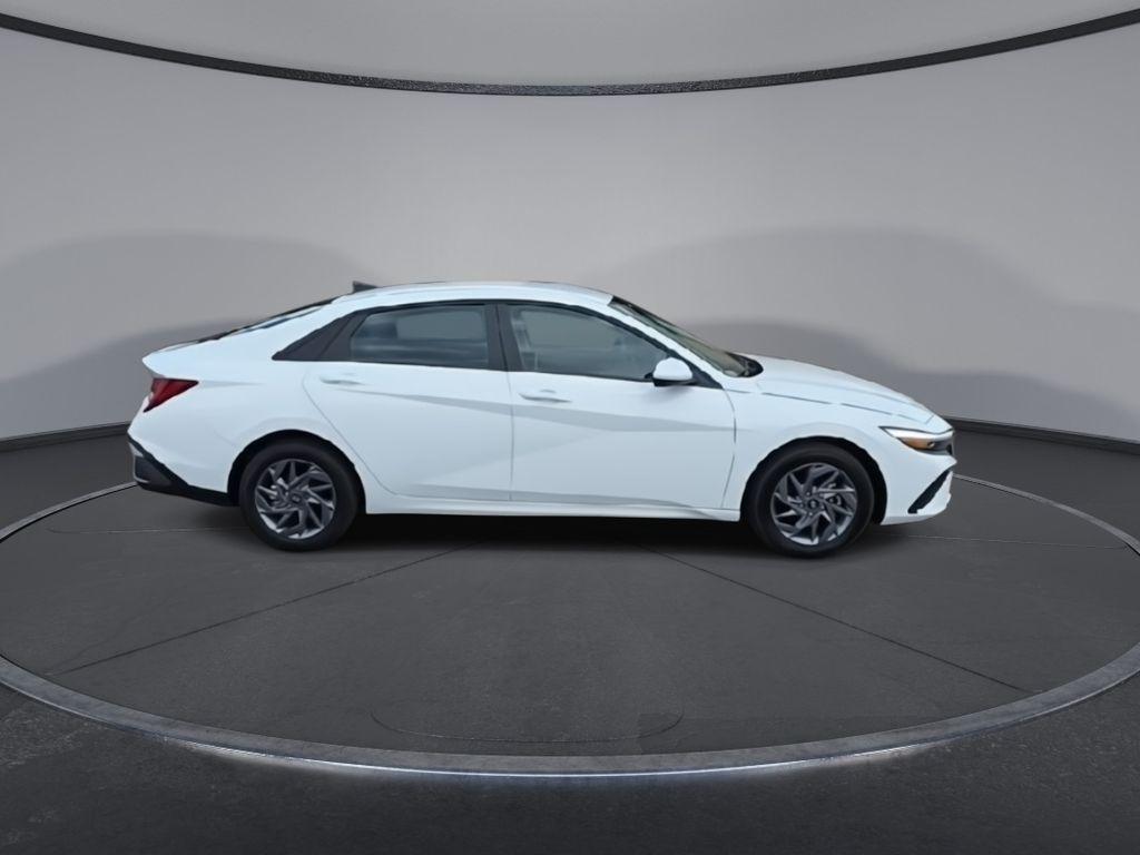 new 2025 Hyundai ELANTRA HEV car, priced at $27,630